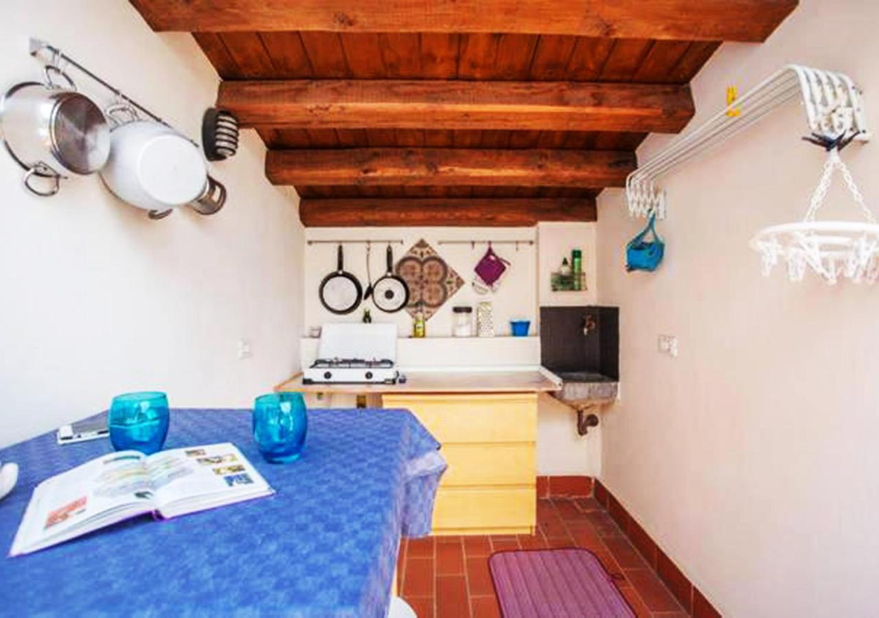 Camera Con Terrazza E Vista Su Villa Malfitano Palermo Exterior photo