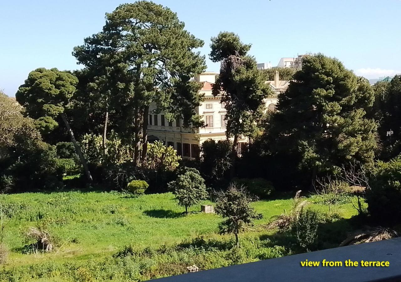 Camera Con Terrazza E Vista Su Villa Malfitano Palermo Exterior photo